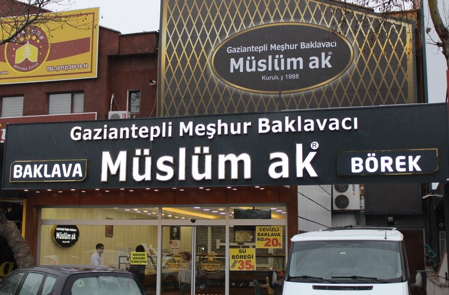 Müslüm Ak Baklava